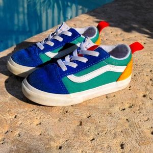 Vans shoes size 8.0 toddler.